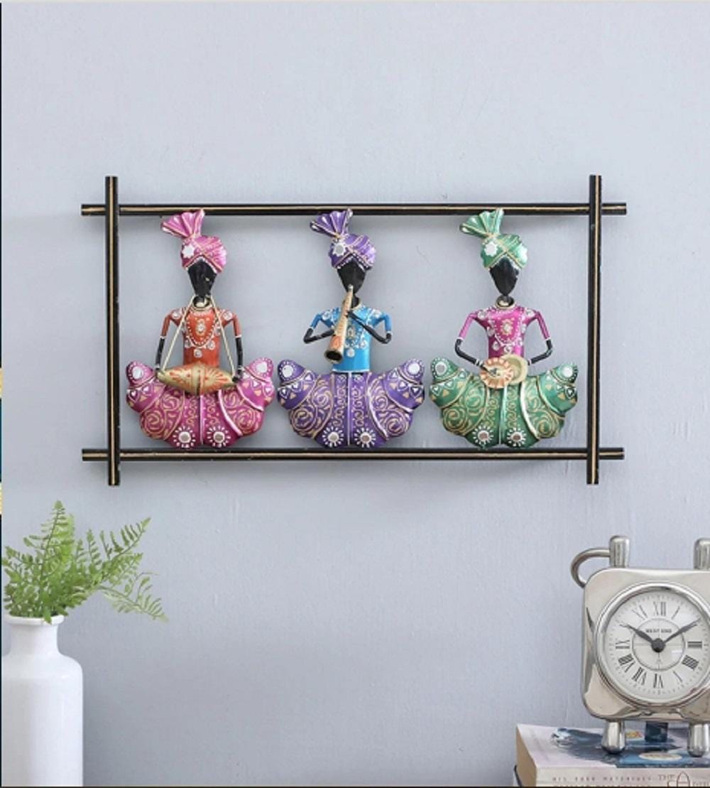 Hand-Painted Metal Musician Wall Art: Rajasthani Folk Decor